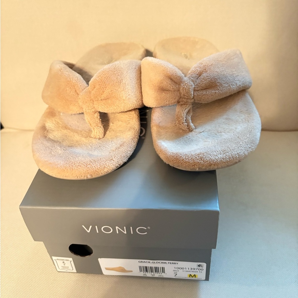 Vionic Gracie slippers